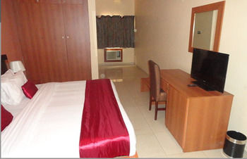 Grand Ibro Hotel Annex Ankuru Экстерьер фото